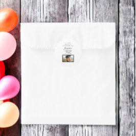 Pegatina Redonda Un dulce final a una nueva foto de graduación