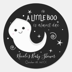 Pegatina Redonda Un fantasma lindo de Halloween para baby shower  