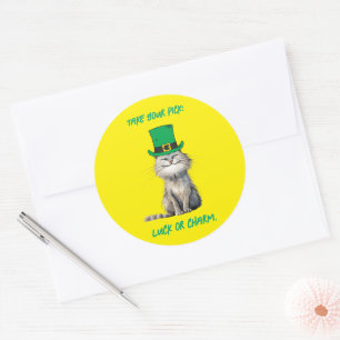 Pegatina Redonda Un gato irlandés feliz