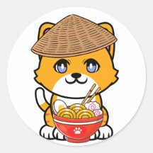 Un gato naranja gracioso come fideos