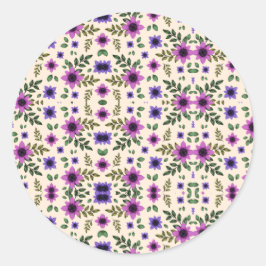 Pegatina Redonda Un patrón floral circular presenta púrpura y rosa
