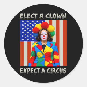 Pegatina Redonda Un payaso espera un circo anti-kamala-harris