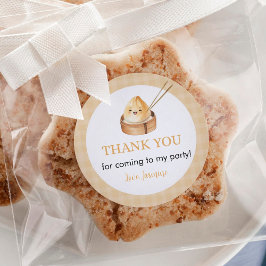 Pegatina Redonda Un pequeño cumpleaños que se tambalea gracias a la