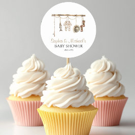 Pegatina Redonda Un pequeño pastelito de pastelitos de la ducha de