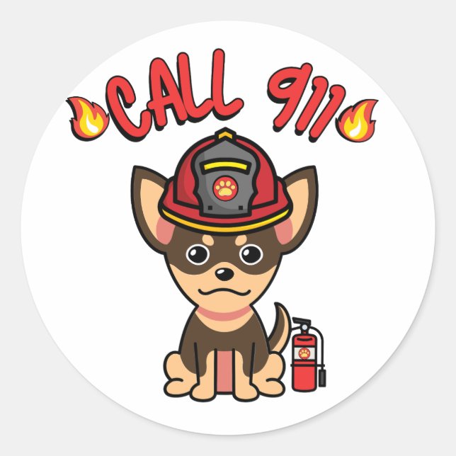 Pegatina Redonda Un perro pequeño y gracioso es un bombero (Anverso)