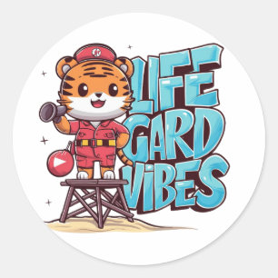 Pegatina Redonda Un personaje de tigre vestido de salvavidas