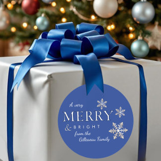 Pegatina Redonda Un regalo de copo de nieve para Navidades muy aleg