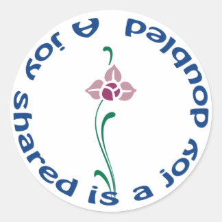 Pegatina Redonda Una alegría compartida