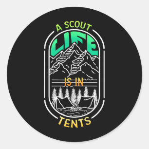 Pegatina Redonda Una vida de scout está en tiendas de campaña: camp