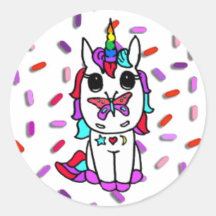 Pegatina Redonda Unicornio lindo con mariposa en espoleta de nariz