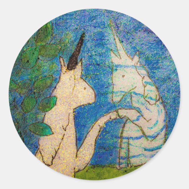 Pegatina Redonda Unicornio mirando su reflexión en un lago (Anverso)