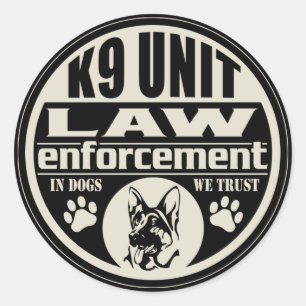 Pegatina Redonda Unidad K9 en perros que confiamos en