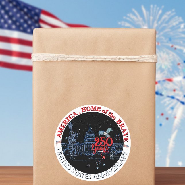 Pegatina Redonda US 250 America Home of the Brave Commemorative (US 250 America Home of the Brave Commemorative Classic Round Sticker)