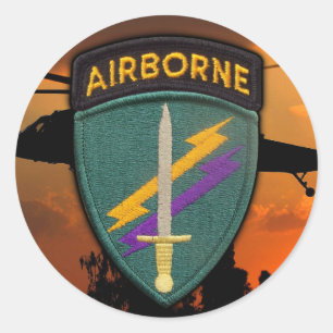 Pegatina Redonda USACAPOC (A) veterinarios especiales de los