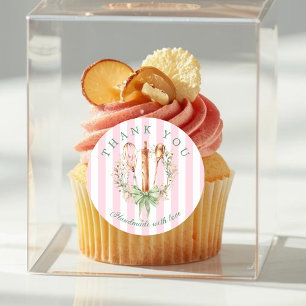 Pegatina Redonda Utensilios de panadería hechos a mano con amor mod