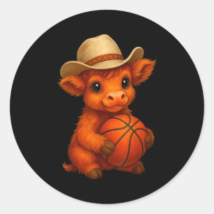 Pegatina Redonda Vaca de las tierras altas linda baloncesto ternero
