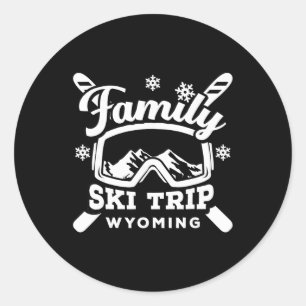 Pegatina Redonda Vacaciones de esquí familiares retro Wyoming Grupo