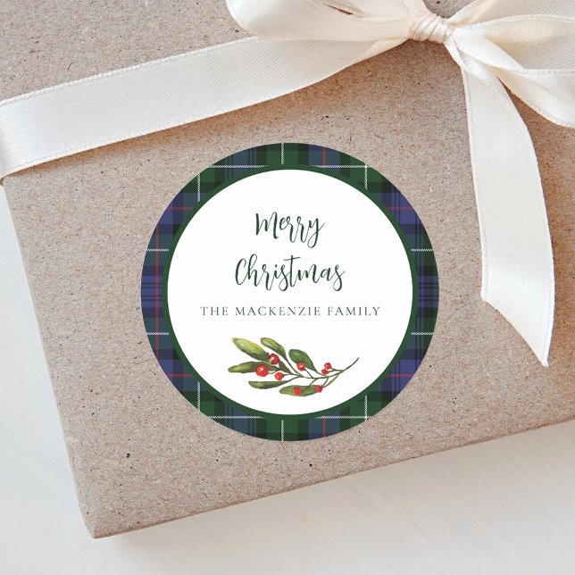 Pegatina Redonda Vacaciones para Navidades de la Familia MacKenzie  (Christmas Rustic Plaid Red Berries Tartan Round Sticker)