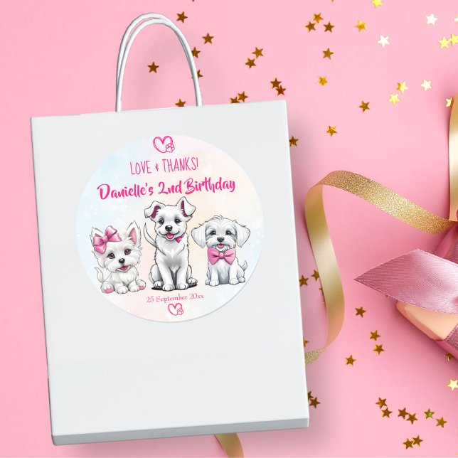 Pegatina Redonda Vamos a pintorescos adorables cachorros de cumplea (Let's pawty cute puppies pink  bows girls birthday party thank you favor sticker dog themed favors)
