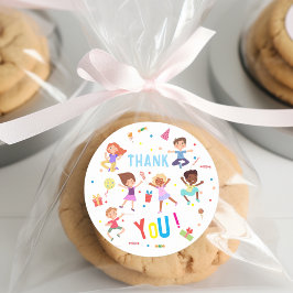 Pegatina Redonda Vamos a rebotar saltando al cumpleaños de los niño