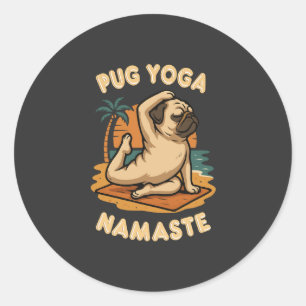 PEGATINA REDONDA VAMOS A YOGA CON TU PUG - NAMASTE