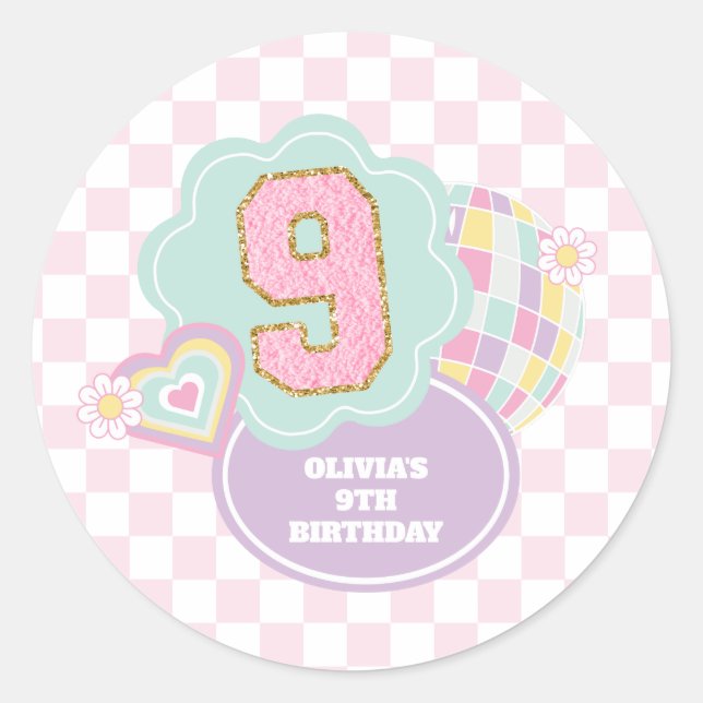 Pegatina Redonda Varsity preppy pastel parche 9 cumpleaños (Anverso)