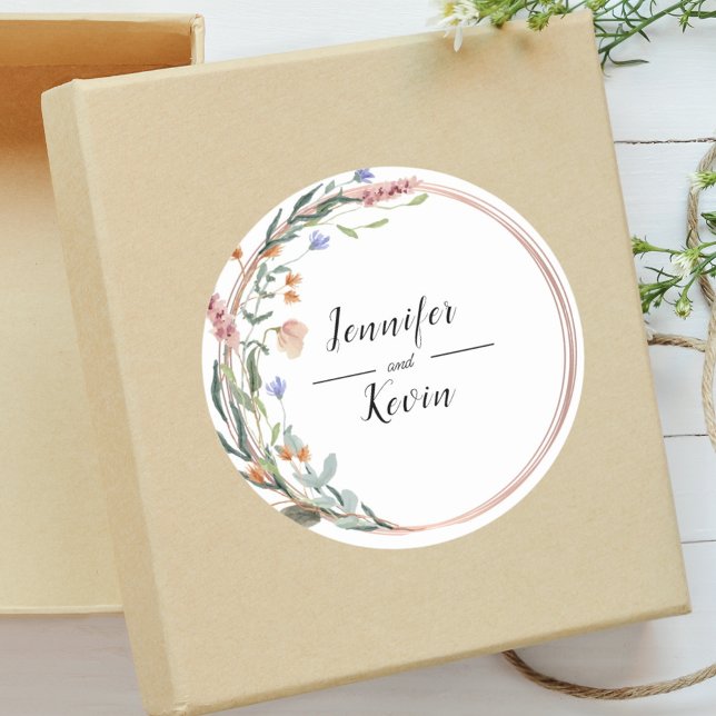 Pegatina Redonda Verde Eucalipto Boda Personalizada (Greenery eucalyptus wedding sticker adds fresh personalized charm to wedding stationery.)