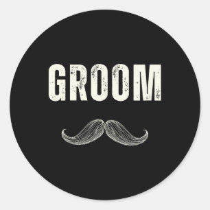 Pegatina Redonda Vestimenta groom con bigote - Fiesta de Groom