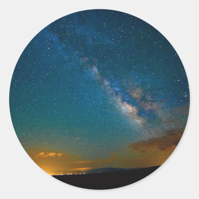 Pegatina Redonda Vía Láctea sobre Taos, Nuevo México (Anverso)