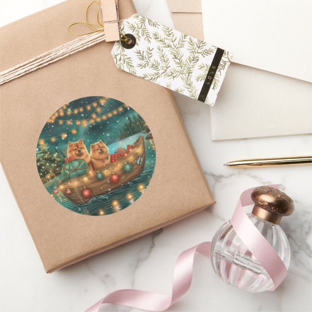 Pegatina Redonda Viaje festivo para Navidades de Chow Chow (Regalar)