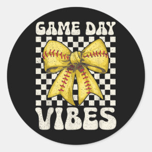 Pegatina Redonda Vibes Groovy Coquette Bow Softball Mujeres