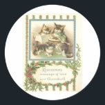 Pegatina Redonda Vintage Christmas<br><div class="desc">Volver a crear una época pasada cuando los saludos de Navidad fueron enviados a través de "tarjetas postales centavos". Tus amigos y seres queridos se deleitarán con recibir este recordatorio de tiempos más simples y felices.</div>