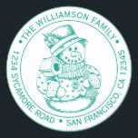 Pegatina Redonda Vintage Christmas SnowMan Green Ink Return Address<br><div class="desc">Navidades familia vuelta dirección pegatina con tu nombre y dirección en tinta verde tipografía elegante con un muñeco de nieve de Navidad pintado a mano en un fondo blanco. Simplemente agrega tu nombre y dirección. Diseñado exclusivamente para usted por Happy Dolphin Studio. Si necesita ayuda o productos coincidentes, póngase en...</div>