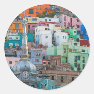 Pegatina Redonda Vistas a los edificios de la ciudad