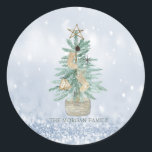 Pegatina Redonda Watercolor Pine Tree Merry Christmas Blue Bokeh<br><div class="desc">Árbol de Navidad de fondo azul bokeh.</div>