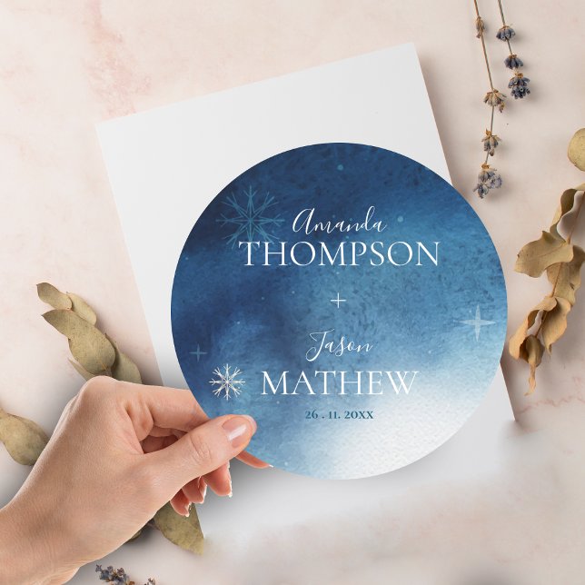 Pegatina Redonda Whimsical Blue White Snflake Boda (Whimsical Blue White Snowflake Wedding Classic Round Sticker)