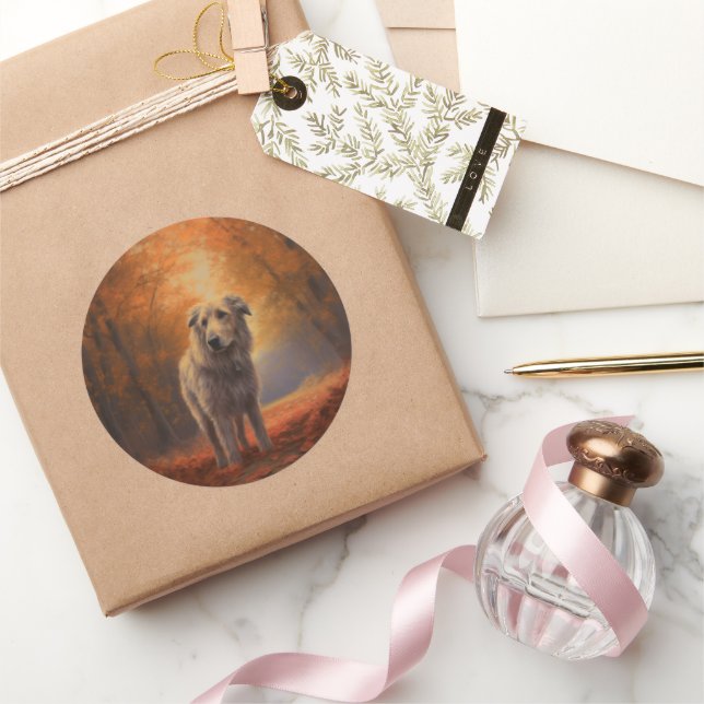 Pegatina Redonda Wolfhound en otoño se inspira en las hojas (Regalar)