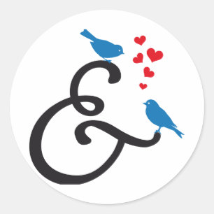 Pegatina Redonda y, señas ampersand con aves azules y corazones roj