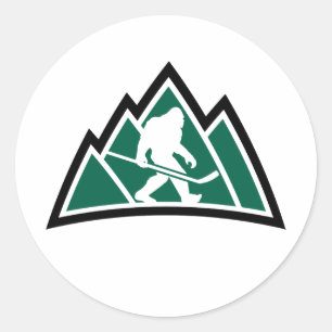 Pegatina redondo de Sasquatch Hockey de 3" (hoja d