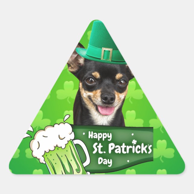 Pegatina Triangular Chihuahua Cuppy Dog St. Patrick's Day Green Clover (Anverso)