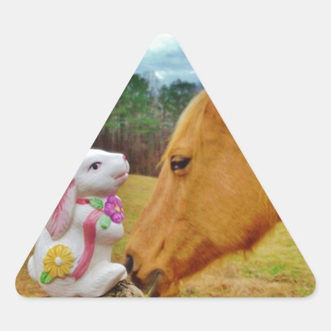 Pegatina Triangular Conejo blanco y caballo amarillo (Anverso)