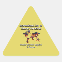 Pegatina Triangular Conquistar Los Desastres Juntos. 13 de octubre