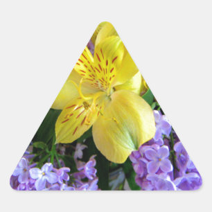 Pegatina Triangular Deportes amarillos y flores moradas de lino