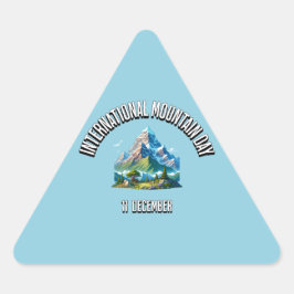 Pegatina Triangular Día Internacional de las Montañas. 11 de diciembre