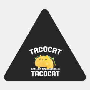 Pegatina Triangular El gato de Taco que se lanza hacia atrás es el gat