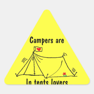 Pegatina Triangular En las carpas los amantes son intensos