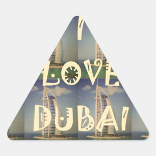 Pegatina Triangular Icónica Dubai: "Amo Dubai" Diseño gráfico vectoria