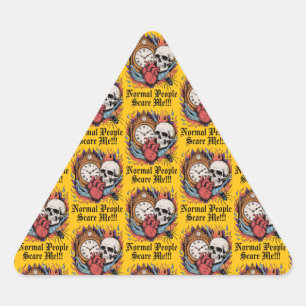 Pegatina Triangular La gente normal me asusta