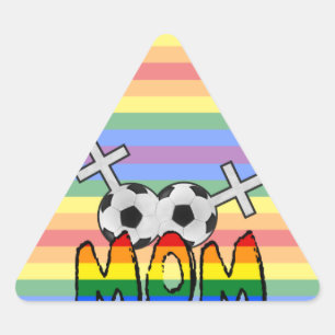 Pegatina Triangular Mamá lesbiana del fútbol (con el arco iris)