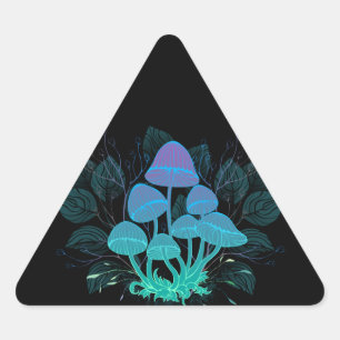 Pegatina Triangular Toadstools en Bushes